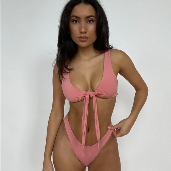 437 Kenzie top - Picture 1 of 5